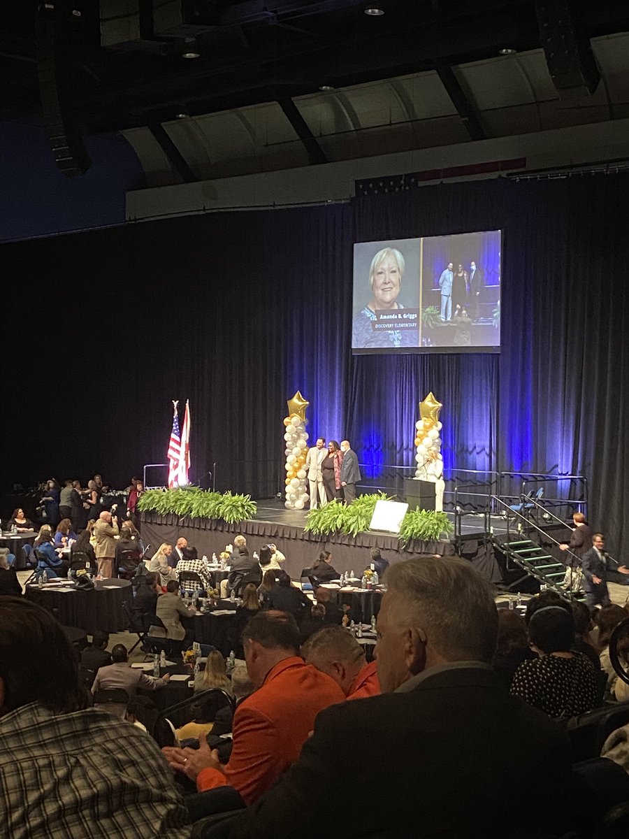 So proud of <a href="/MsE_teaches/">Mikeeta Ephraim</a> for being <a href="/spiritbelieves/">Spirit Elementary</a> TOTY💛