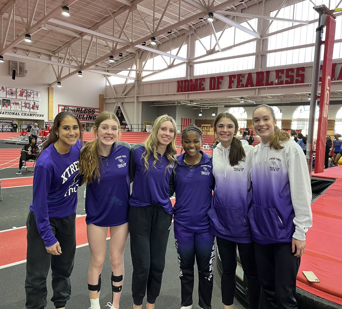 avery_segura's tweet photo. Finally joined the 40 foot club this weekend and had an amazing last indoor meet with my Xtreme Force family!! 💜@XtremeTrack @vandytrack @TXMileSplit @TTFCA https://t.co/1p8rkHKVME