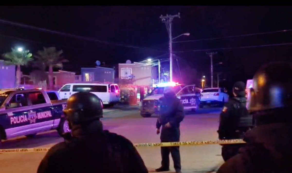 La Fiscalía de BC reduce a 4 párrafos la muerte de nuestra compañera Lourdes Maldonado y el bla, bla, bla de siempre que anuncia la impunidad. 

La subsecretaría de Alejandro Encimas reveló que nueve de cada 10 asesinatos de periodistas quedan impunes.

bit.ly/3qWzw6p