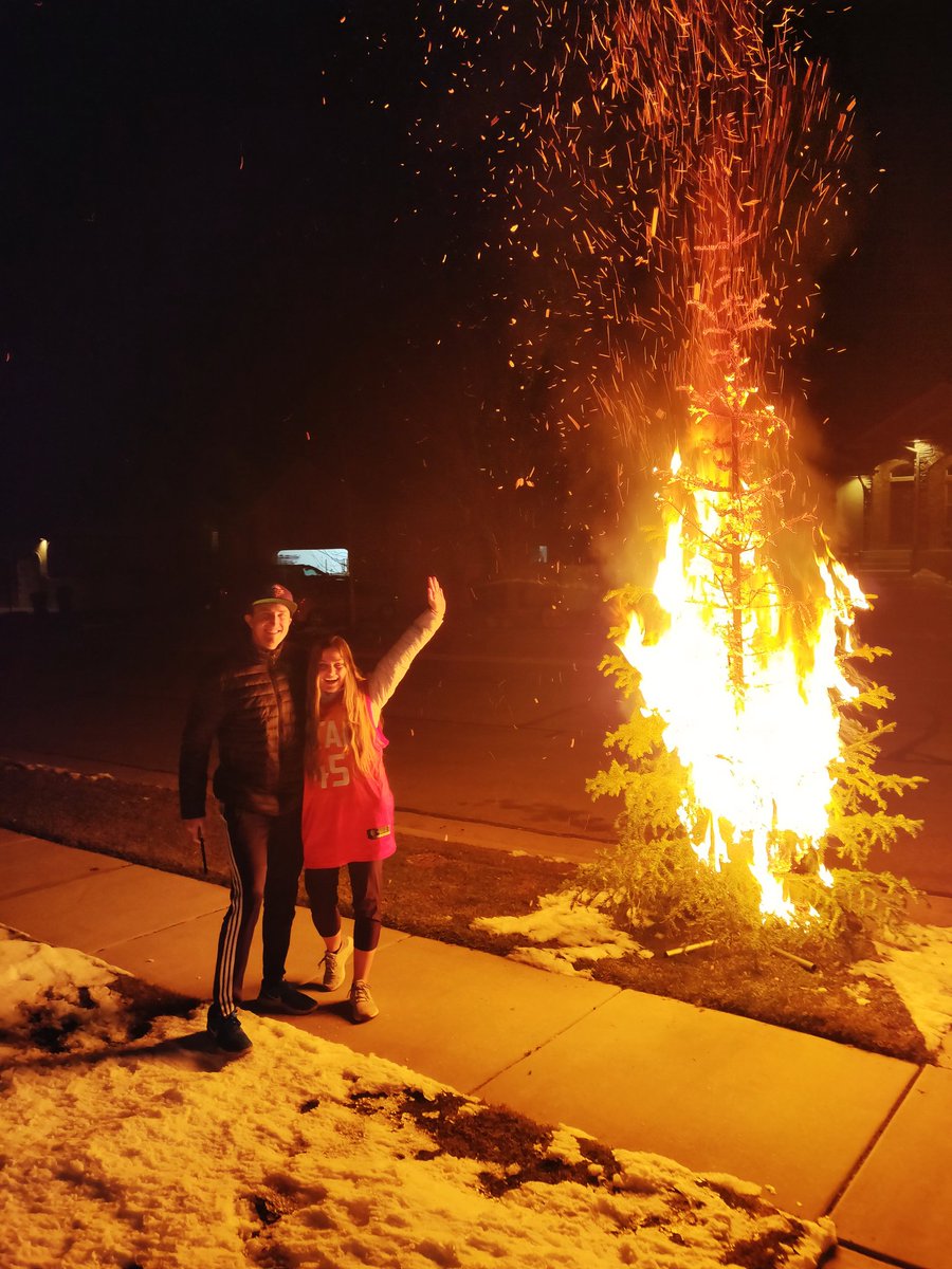 CapsLock_D's tweet photo. Burning the Christmas tree at halftime to help the Jazz catch fire! #lesolsonit #UtahJazz #TakeNote https://t.co/6jAW0f0q3d