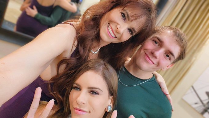 What an super fun night filming with @onetriickpony @joshualewisxxx for @Brazzers! Tons of hot sex, energy<a class="tags" href="/tag/onetriickpony">@onetriickpony</a><a href="/tag/dap"class="tags"><span>#dap</span></a><a href="/tag/newprofilepic"class="tags"><span>#newprofilepic</span></a>