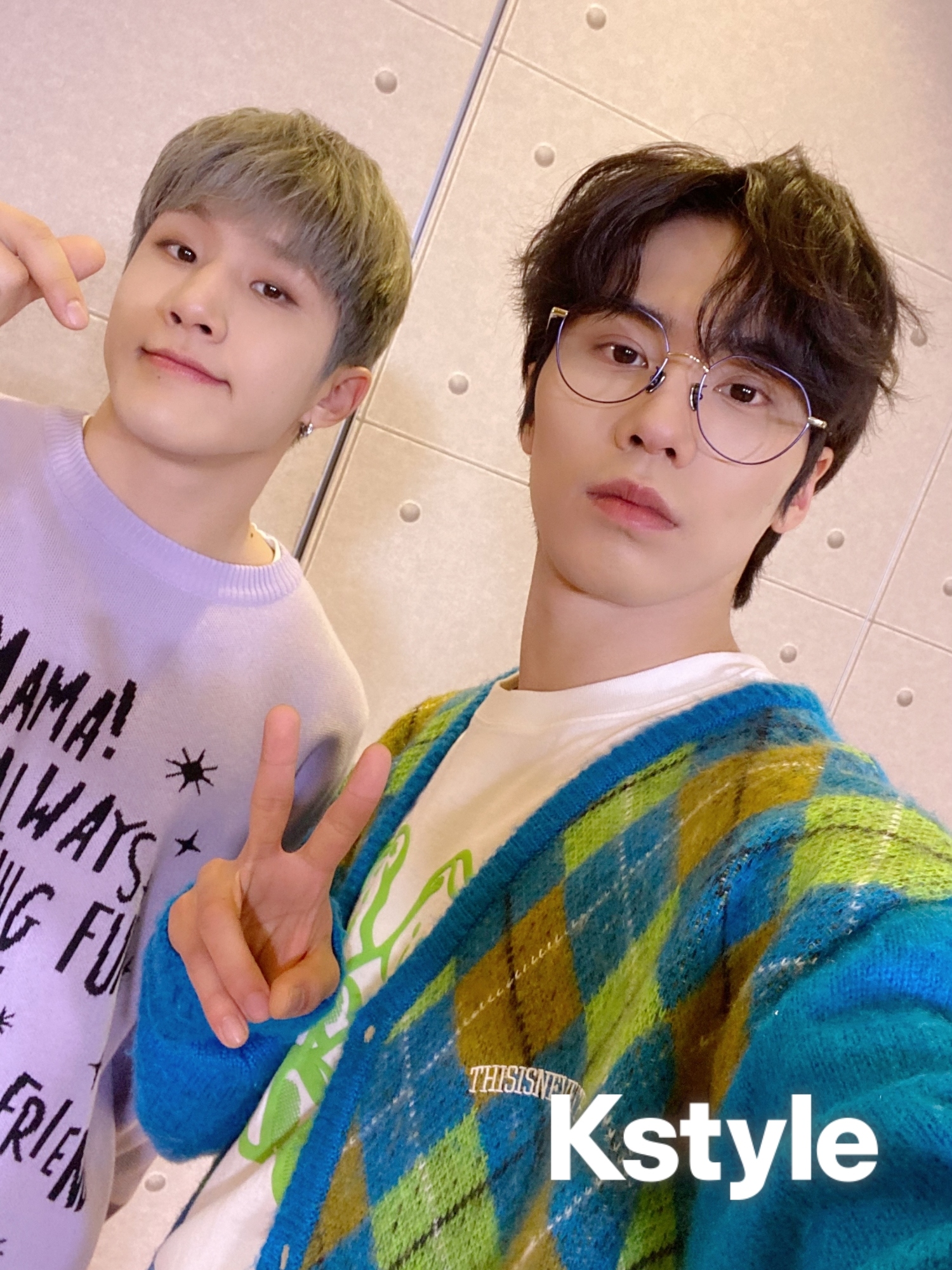 ASTRO ジンジン ラキ Magazine 写真集 2形態 ASTRO ジンジン ラキ Magazine 写真集 2形態 ASTRO ジンジン