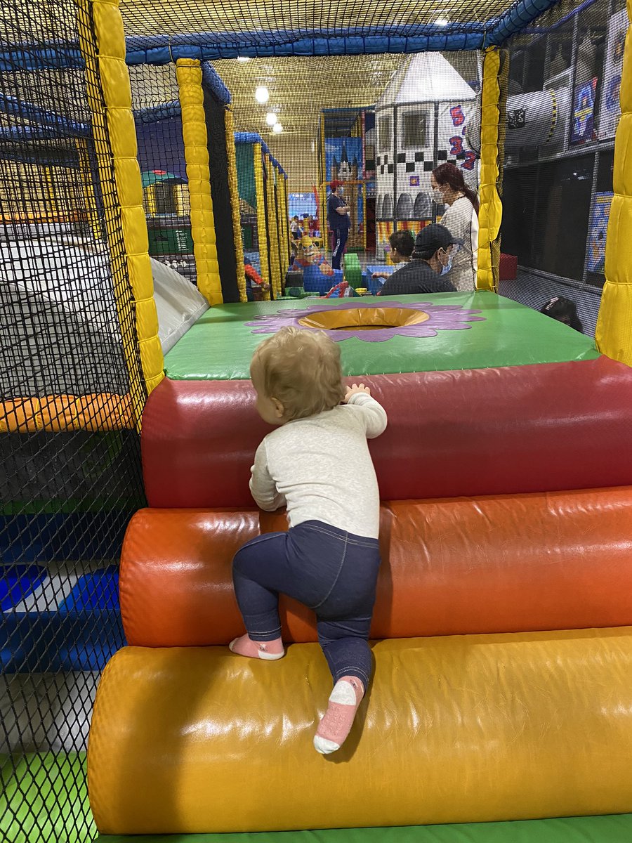 sarahisthelaw's tweet photo. Indoor playground saved lives today, especially mine as the apartment was like a mini Prison Break by 11am. #toochilly #babycabinfever https://t.co/5QWYXeOSKS