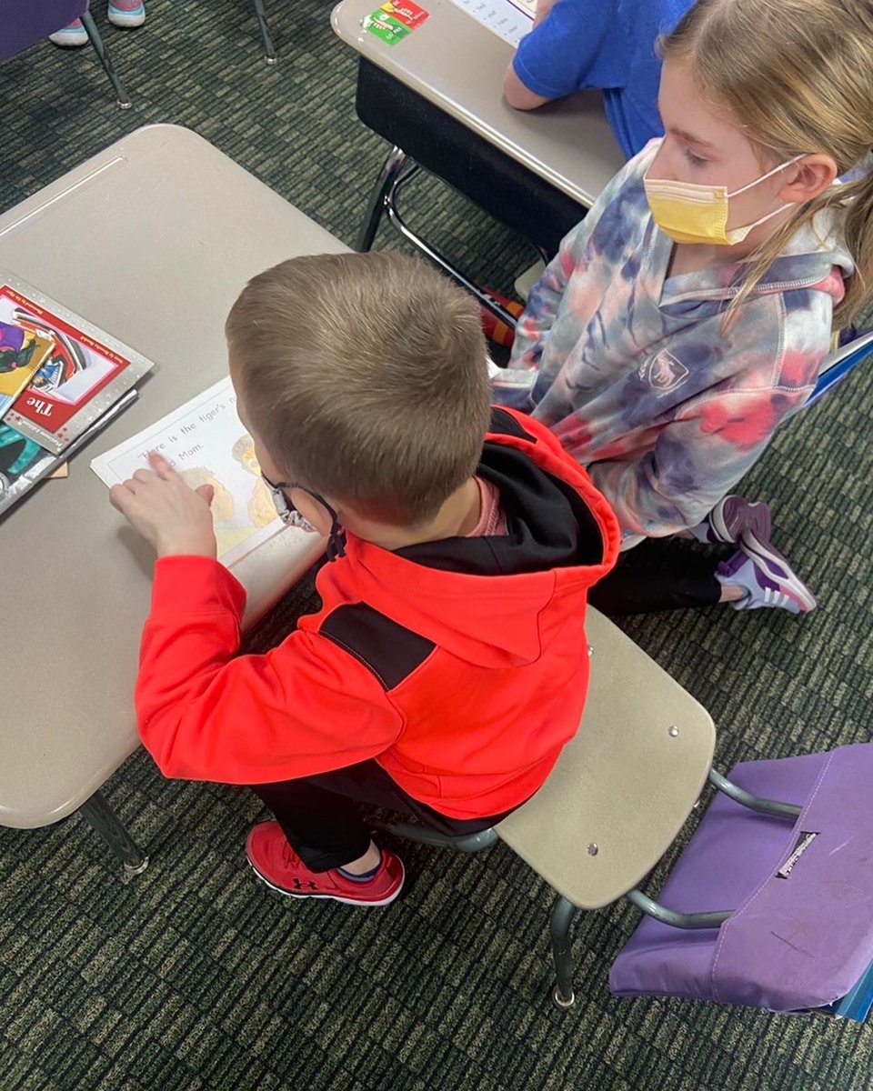 TrinityTigers1's tweet photo. 1 day until Registration Opens!
Tomorrow is the day!
Our final #TrinityTradition in our count down is the “Buddy System” at Trinity! All the grades work together. The 6th graders and 3rd graders have an assigned buddy who is in kindergarten. They read books together... https://t.co/iNYI6my7l5