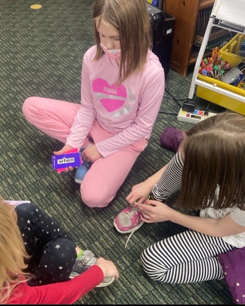 TrinityTigers1's tweet photo. 1 day until Registration Opens!
Tomorrow is the day!
Our final #TrinityTradition in our count down is the “Buddy System” at Trinity! All the grades work together. The 6th graders and 3rd graders have an assigned buddy who is in kindergarten. They read books together... https://t.co/iNYI6my7l5