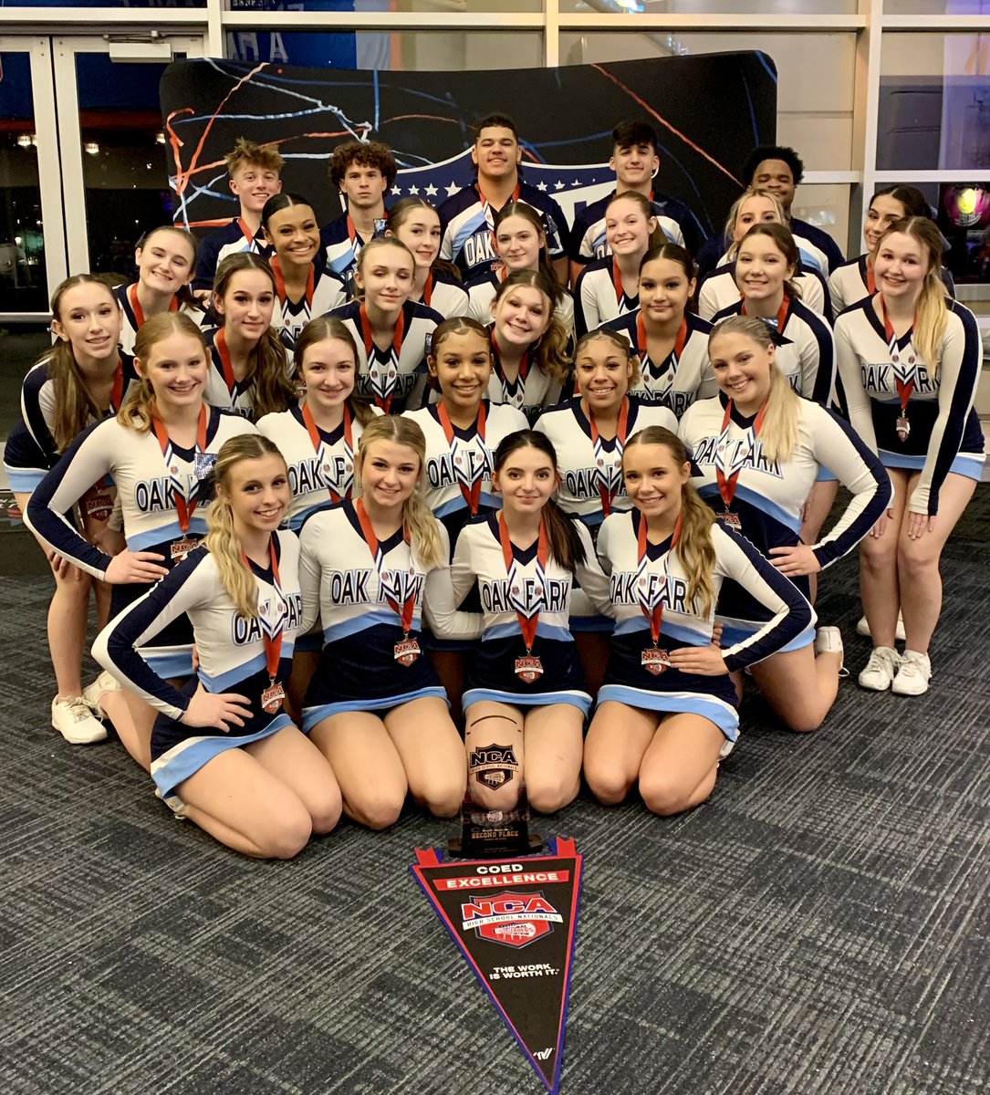 Oak Park Cheer tweet media