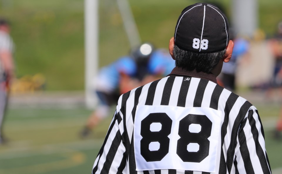 Nancy01915802's tweet photo. Area football referees association looking for new officials
https://t.co/rLsdBtu19u
#USA #Australia #Canada #UK  #Newziland https://t.co/IBs1nhtN3S