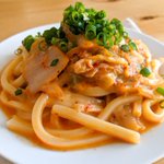 ピリ辛キムチ&とろとろチーズがうどんと合いそう!晩ごはんのメニューにもぴったりそうな「うどん」レシピ!