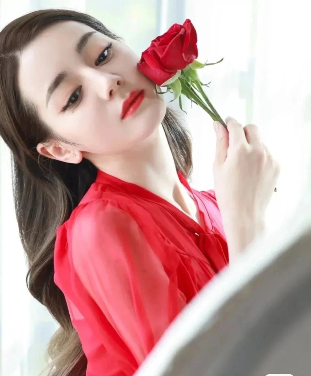 xinyi2022's tweet photo. 外表的美丽，能取悦别人的眼睛，而内在的美，却能感染别人的灵魂。 https://t.co/NNHxquKyzO