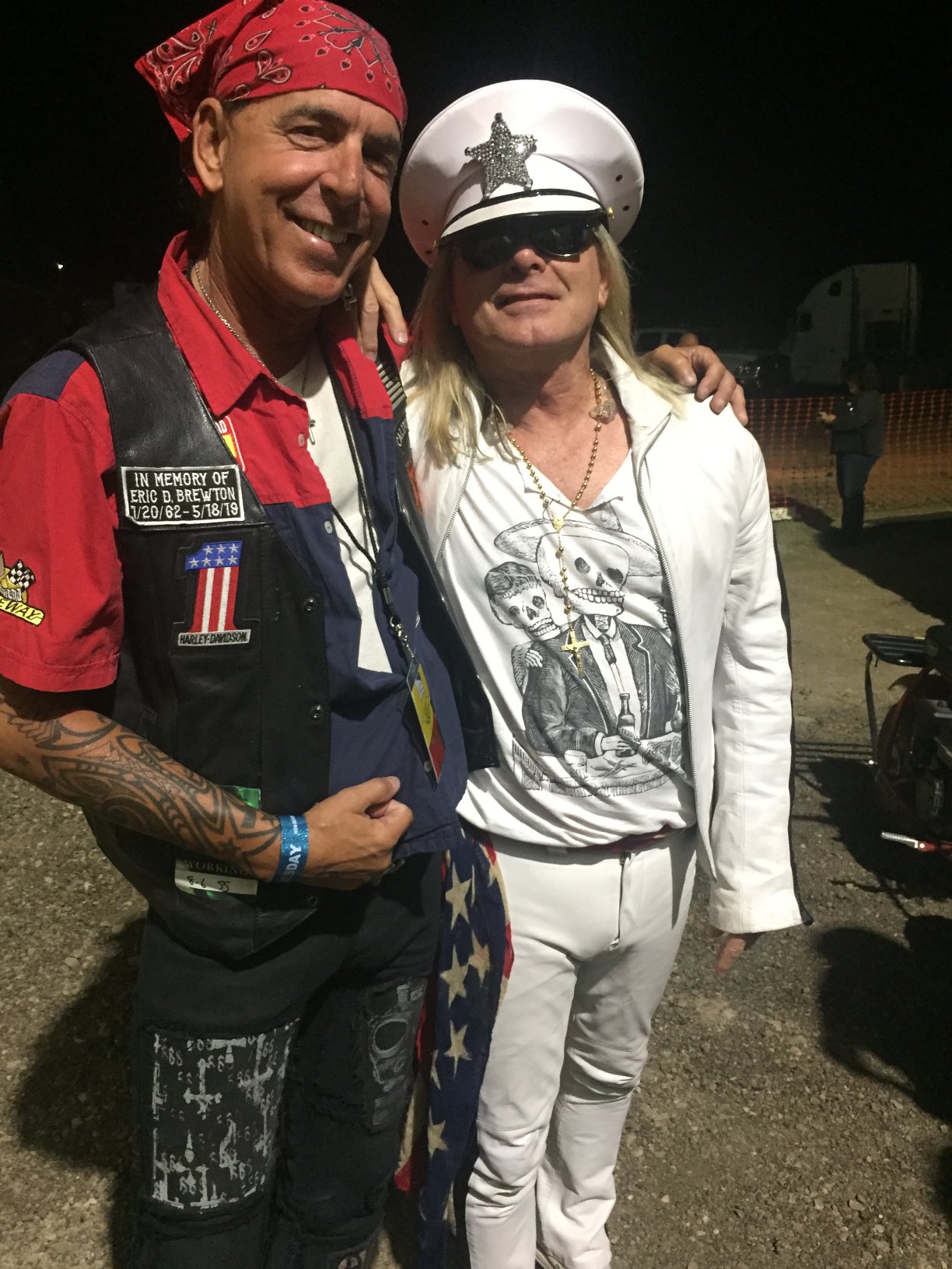 Rick Evans on X: "A very very happy birthday to the amazing Robin Zander  🎂🍾🎉 hope it's the best one ever 🤘 https://t.co/9BvWeAMpA4" / X