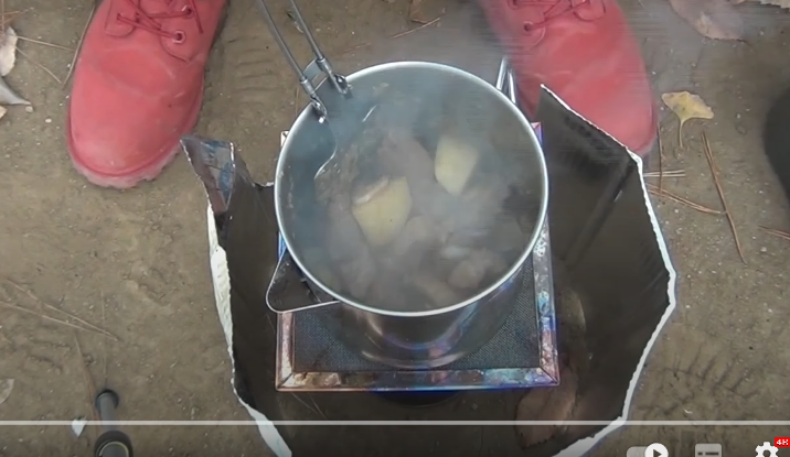 ﾘﾛ氏 Liloshi 一体型シングルバーナー バーナーパッドを３０分使用してガス缶が破裂する動画みた 一体型バーナー はちょっと焼いたり煮たりする分はいいけど 輻射熱が強いバーナーパッドやスキレットの空焚きは事故に繋がるケースもあるので注意しようね