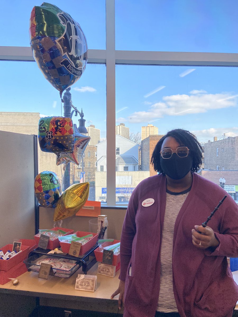 What a day at T2373, we celebrated:

-A visit from <a href="/mschindele/">Mark Schindele</a> and team 
-@MadridSolrac’s 20th 🎯 anniversary             
-ETL Alicia’s last day in training

✨A magical day to work somewhere 
you love✨ <a href="/A_Leigh_/">AV</a> <a href="/tonypena/">Tony Pena</a>