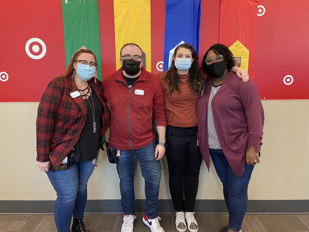 Kellieness's tweet photo. What a day at T2373, we celebrated:

-A visit from @mschindele and team 
-@MadridSolrac’s 20th 🎯 anniversary             
-ETL Alicia’s last day in training

✨A magical day to work somewhere 
you love✨ @A_Leigh_ @tonypena https://t.co/FCaGF60fRr