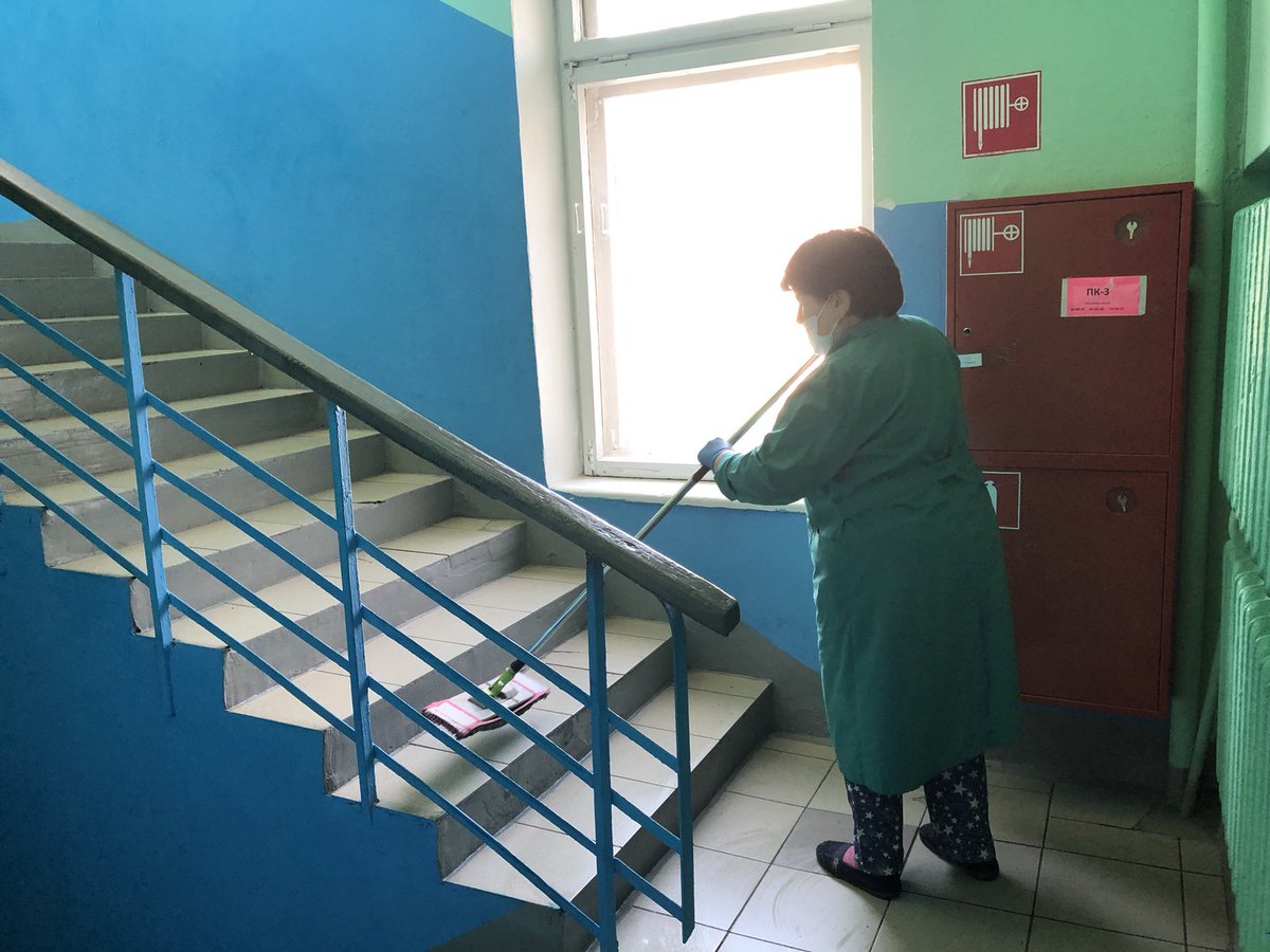 В конце каждой учебной недели в ГБОУ СОШ с.Подстепки проводится генеральная уборка помещений в соответствии с санитарными требованиями.