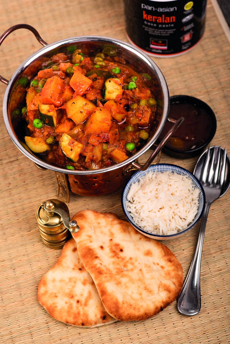 MajorDevelopme1's tweet photo. In this Veganuary why not try this great plant based dish Keralan Vegetable Chaat made with Major Keralan Pan Asian , or switch the Sri Lankan Paste for a different twist @MajorInt @mitchinson10 @Craft_Guild #Veganuary #keepchefscooking #streetfood https://t.co/qZYKokApyO