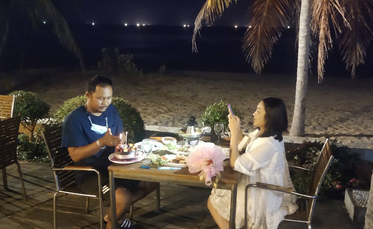 Kuiburi_Office's tweet photo. ขอบคุณคุณลูกค้าครับ

#กุยบุรีโฮเต็ลแอนด์รีสอร์ท #kuiburihotelresort #โรงแรมกุยบุรี #ห้องอาหารกุยบุรี #กุยบุรี #kuiburi #ประจวบฯ #prachuapkhirikhan #ปราณบุรี #pranburi #โรงแรมติดทะเล #beachfronthotel #wetraveltogether #ภาคใต้ #เที่ยวใต้ #travel #promotion #news #เราเที่ยวด้วยกัน https://t.co/KFTFuQQmHS