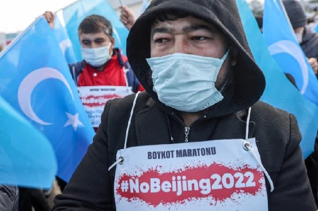 punjabkesari's tweet image. तुर्की में प्रदर्शनकारियों ने बीजिंग शीतकालीन ओलंपिक के बहिष्कार का किया आह्वान 
punjabkesari.in/international/…
#Internationalnews #Protestors #Turkey #boycott #Beijing #WinterOlympics #punjabkesarijalandhar