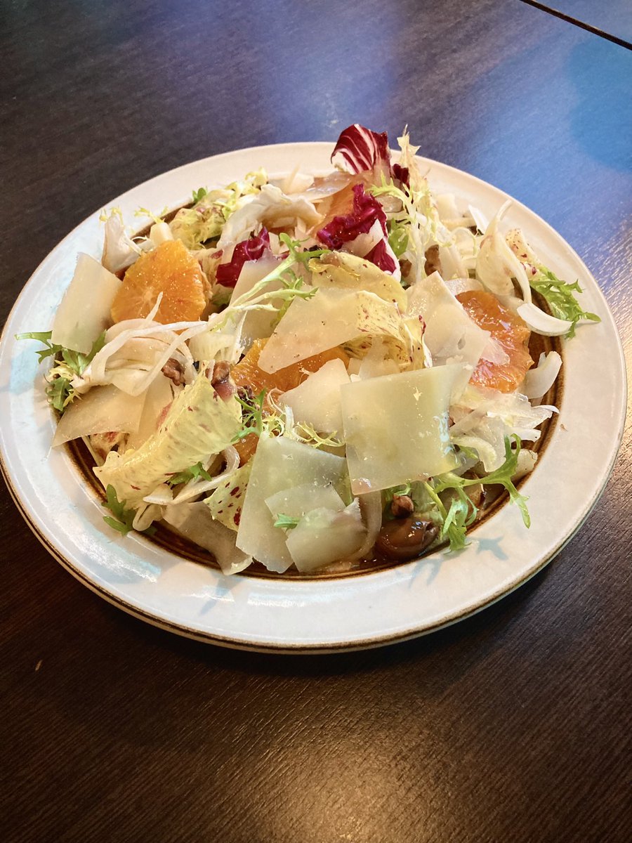 Fennikel, oliven, pecorino, valnøtter, castello franco!