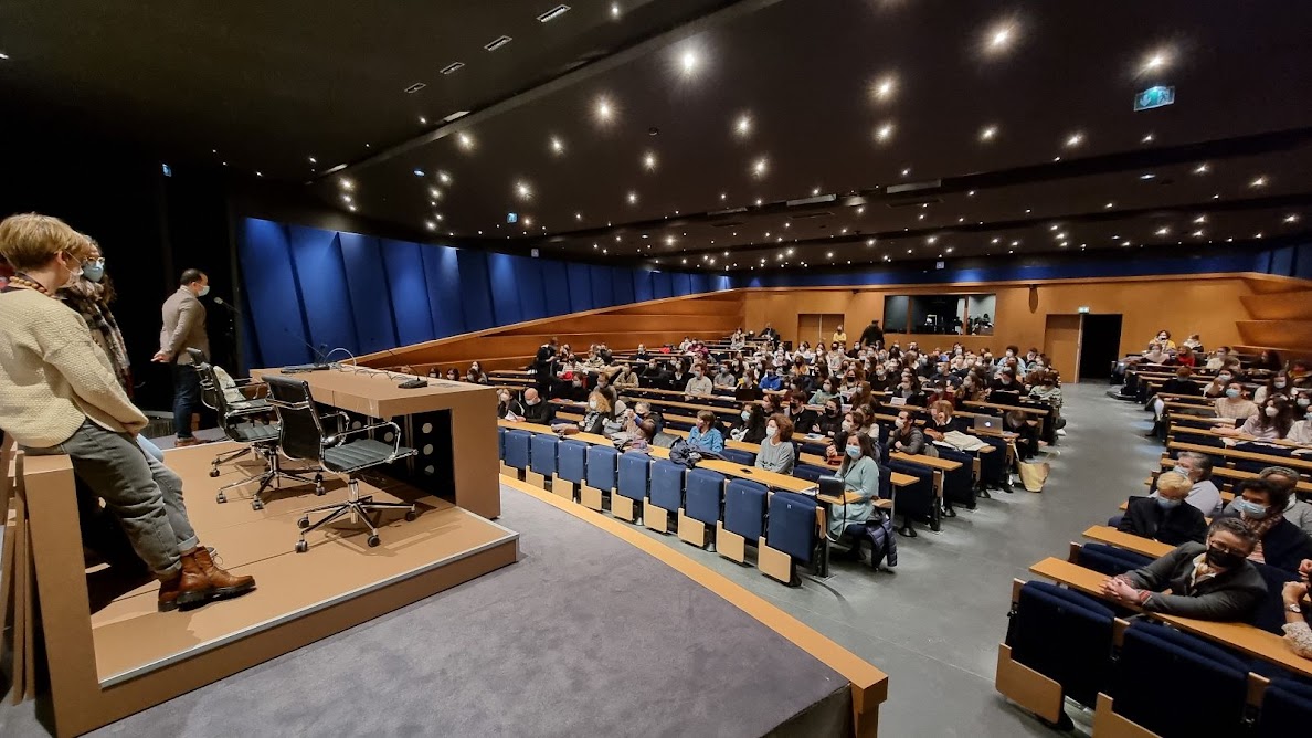 Sorbonne_Nvelle's tweet photo. 📍 Moment historique à la Sorbonne Nouvelle [1/2]
Accueil de l'@ESIT_Paris3 sur le #campusNation
@JamilDakhlia : "Etudiants, personnels de l'ESIT, vous êtes des pionniers et des ambassadeurs, bienvenue sur le campus Nation" https://t.co/72PhxAYxaG