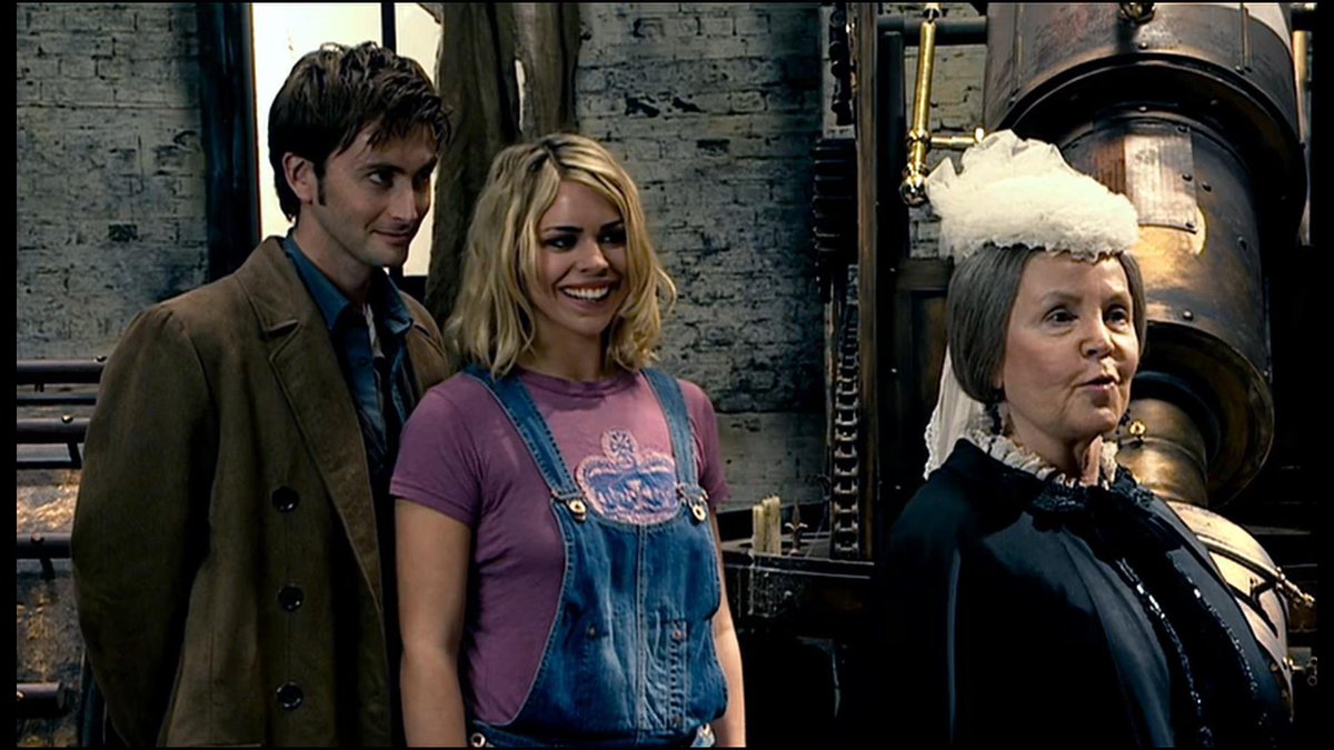 docsocsta's tweet image. This weeks viewing is Tooth and Claw and Vampires of Venice. Come along to School V at 7.30pm on Tuesday the 25th January