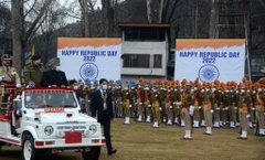 Ahead of #RepublicDay, full dress rehearsals underway at Sher-I-Kashmir Stadium in #Srinagar 

The tableau of peace & patriotism! 🇮🇳

#NayaKashmir
#AmritMahotsav #PeacefulKashmir #ShiningJammuKashmir