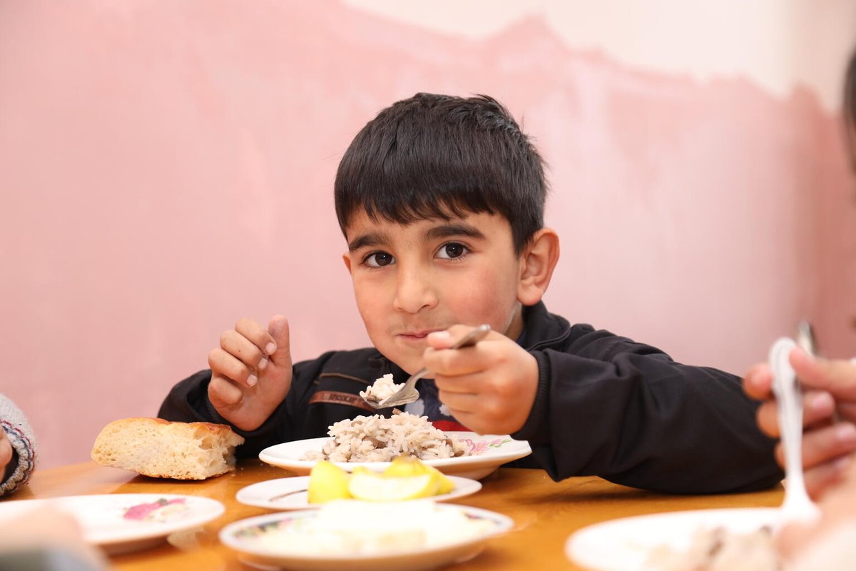 UNICEF_ECA's tweet photo. More than 370 million #children globally missed out on school meals during #school closures, losing what is for some children the only nutritious #meal of the day.

With safety measures in place, schools must reopen and stay open for all #children.

#EducationDay https://t.co/su9OSYB4y5