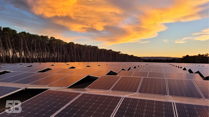 im_mining's tweet photo. Calidus Resources has executed an agreement with Zenith Pacific for the construction of a 4 MW solar farm with 3.5 MW battery energy storage system at its Warrawoona gold project in Western Australia | https://t.co/pShajzKS2Q @CalidusLtd @ZenithEnergyASX #Warrawoona #minepower https://t.co/KQzl7T63S9