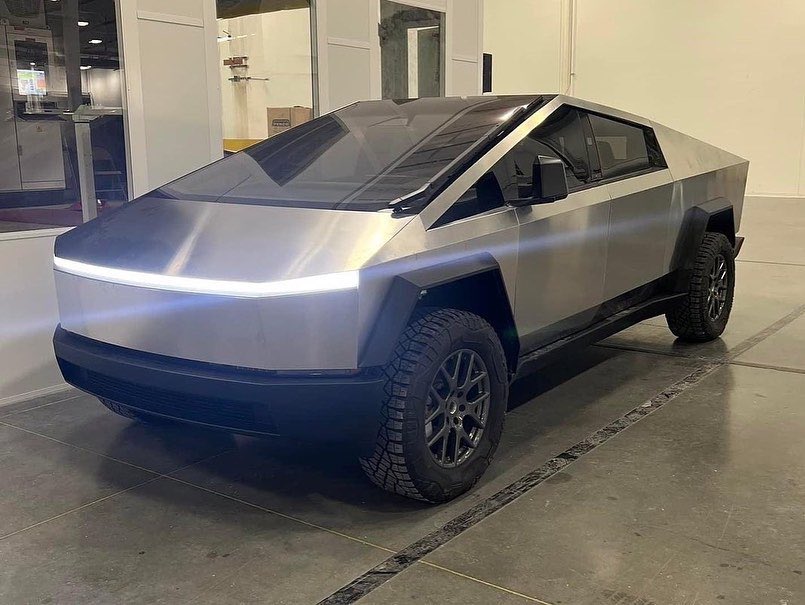 Latest cybertruck design. 🤤🤤🔥🔥