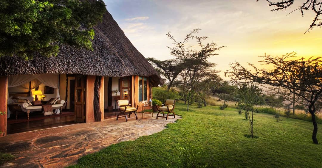 archifascapes's tweet photo. Like a keen artist; Picasso/ da Vinci...the blend of forms; water, air, wind &amp; land should be indivisible, that they seem one to the naked eye...good landscaping appreciate this!
Kifaru house Lewa consv. #landscapearchitecture #landscaping #poetry #magicalkenya #africa https://t.co/rupFCLaMkm