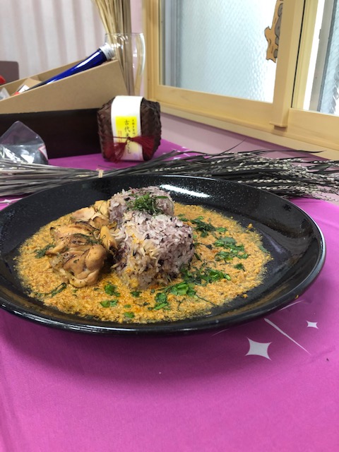 tagakan's tweet photo. 今日は古代米を使用した「（仮称）多賀城カレー」の試食会が開催されました😃
KHB東日本放送で１８：１５���～の県内ニュースでも紹介される予定です！ぜひ、こちらもご覧くださいね😉
#古代米#みそらの郷#３FLAVORCURRY#おもわく姫#しろのむらさき#多賀城市#たがもん#多賀城市観光協会 https://t.co/9axxxavBH0