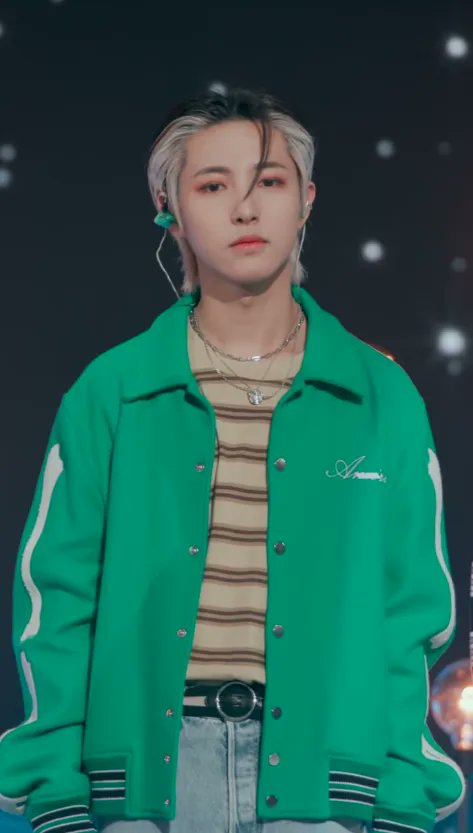 cloudyhyuckkk's tweet photo. Wahhh im still stuck in renjun two hair tone #NCTDREAM #RENJUN https://t.co/LUzK2GRynU