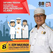 NikenSabila__'s tweet photo. Pantes mulutnya gak bisa dijaga, Ternyata Edy Mulyadi kader Pekaes.

Setelah kemarin menolak RUU IKN dengan alasan yang tidak jelas, ini pakek moncong kadernya buat jelek2in orang Kalimantan . 

Wajib nih kena sanksi adat !!!

#TangkapEdyMulyadi 
#WargaKalimantanBukanMonyet https://t.co/WOoNVmXY8d
