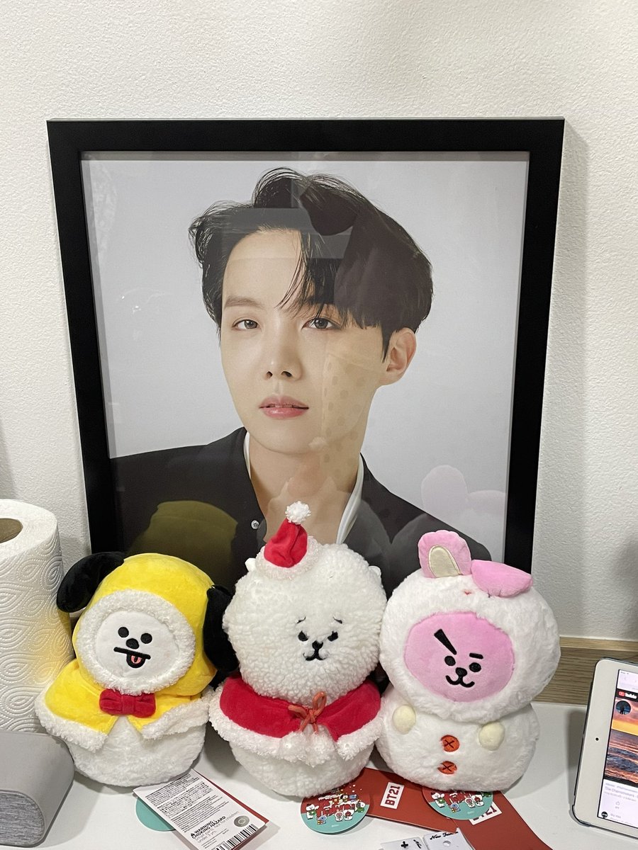 Kimhyestore's tweet photo. #ปล่อยของสะสม 
โปสเตอร์แท้เจโฮป พร้อมกรอบรูป 

350 บาท ค่าส่งคิดตามจริง (นัดรับได้) 

ปล่อยเพราะว่าจะเลิกติ่งค่ะ มีโปสเตอร์แท้เยอะมาก ใครสนใจเดมได้เลยนะคะ 

#ปล่อยของสะสม #ตลาดนัดบังทัน #ตลาดนัดของติ่ง #ของติ่ง #ตลาดนัดลํายอง #เน้นปล่อย #จองกุก #เจโฮป #BTS https://t.co/Wes7PwEeQ3