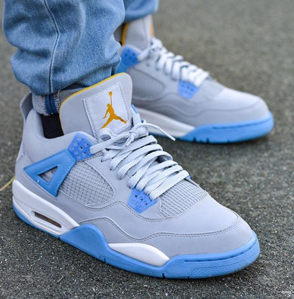mist blue 4s