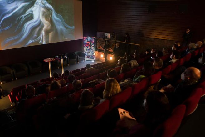 lamontagne_fr's tweet photo. 🎥 Le festival international du court métrage de #ClermontFerrand porte bien son nom. 

Plus de cinquante pays sont représentés cette année encore en compétition officielle.

#ClermontFF22 @Clermont_Court

https://t.co/mXJhd9mSbP https://t.co/a6b4qJGXij