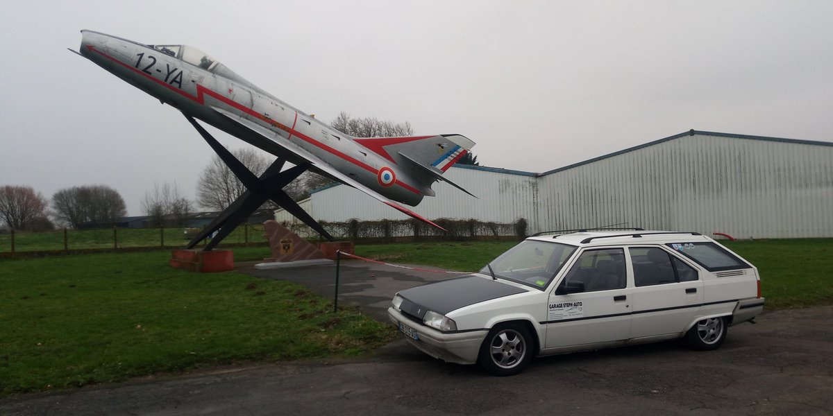 samiedevienne's tweet photo. #CvadeCalais de sortir de passage à #Cambrai  devant le aéroclub louis #Bleriot https://t.co/gafxj27Gin