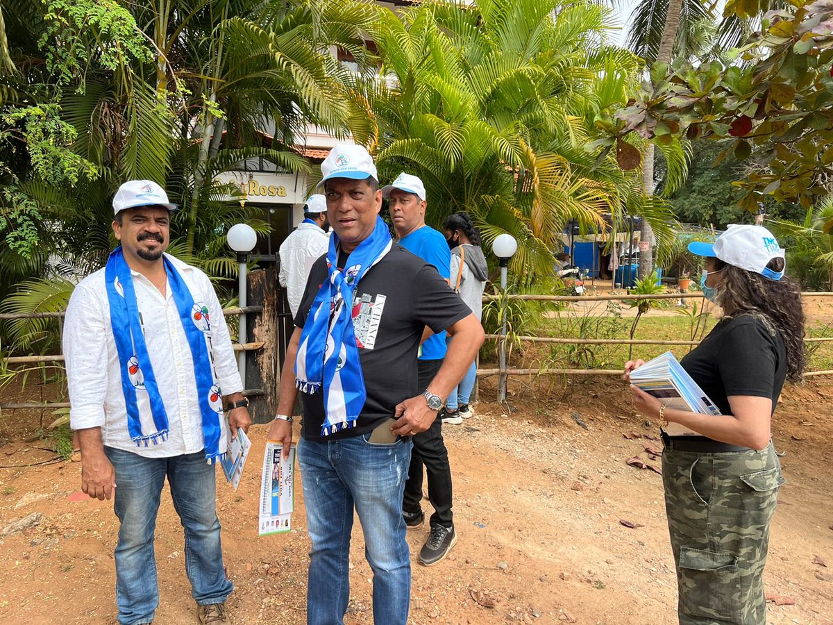AgneloFofficial's tweet photo. Support of our Candidate #anthonymenezes going #doortodoor 

#goatmc #goenchinavisakal   #calanguteconstituency #makeCalanguteGreatAgain #GoaElections2022 #calangute #arpora #parra #candolim @AITC4Goa https://t.co/eB4EQ9UIxh