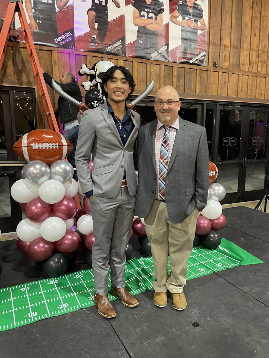 𝕀𝕤𝕒𝕒𝕔 ℙ𝕙𝕖 tweet media