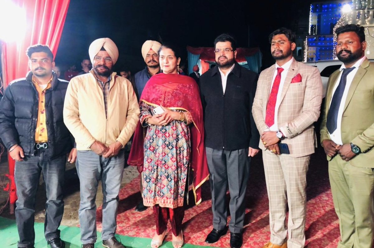 Randhawa_INC's tweet photo. I have lost my ticket not my social services,hard work &amp; struggle.I'll keep struggling till I win.I'll work more for needy people as well as @INCIndia #GKRandhawaINC4Patiala @priyankagandhi @Allavaru @Barmer_Harish @ajaymaken @kcvenugopalmp @CHARANJITCHANNI @MukulWasnik https://t.co/KvZVRqOuuT
