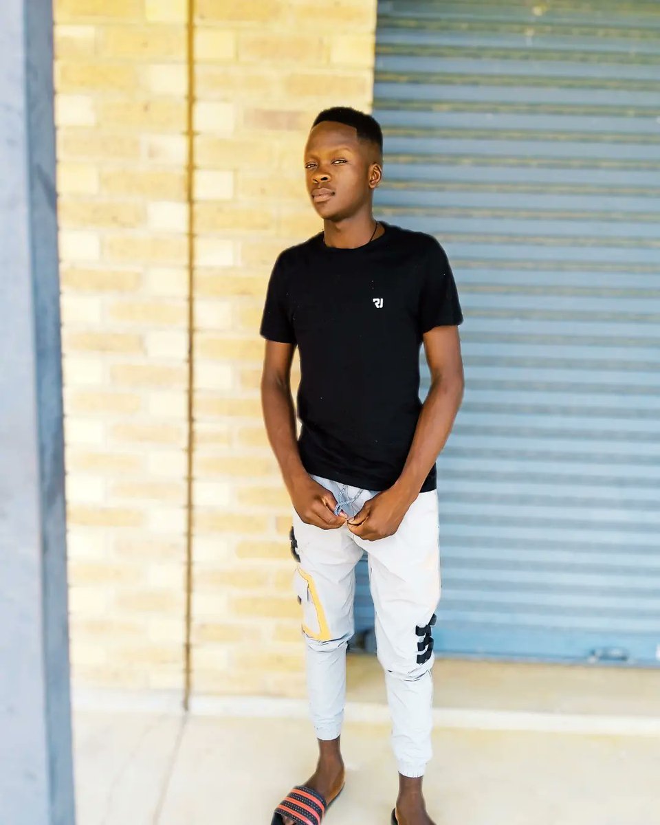 justybabyboy_sa's tweet photo. Clean and cool with @RelayJeans
#BigBrotherMzansi
#RelayJeans
#explosion https://t.co/q5I2jXKqY7