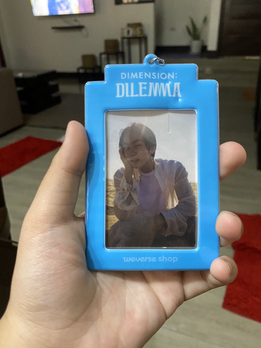 woninpies's tweet photo. thank you po!! ilang araw na po dumating to ngayon lang napost medyo na busy po kase. @_yjwnsells although medyo na damage po yung bus card (which is ok lang^^) thank you po!! very cooperative po si seller☺️ https://t.co/4X0ETrYd1X