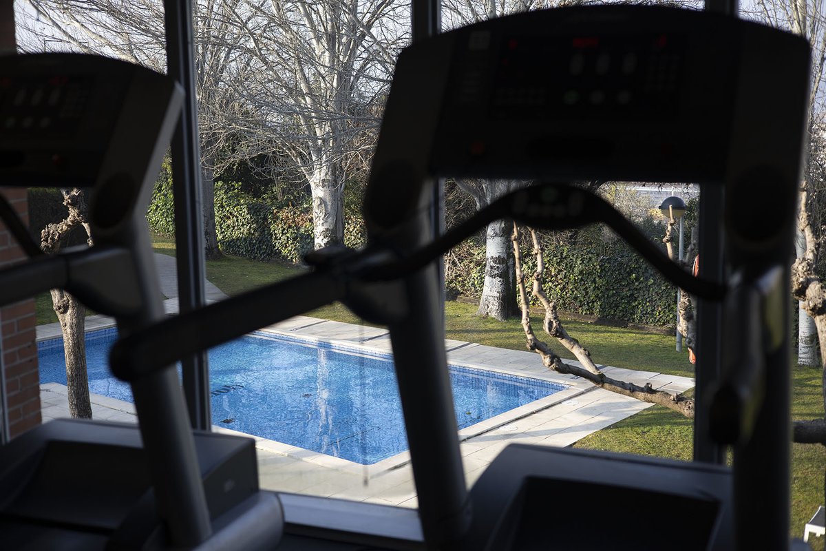 Bon dia. Comencem setmana, l'última del mes. Som-hi!

#CrackSportsClub #Piscina #Pàdel #Fitness #Granollers #VallèsOriental