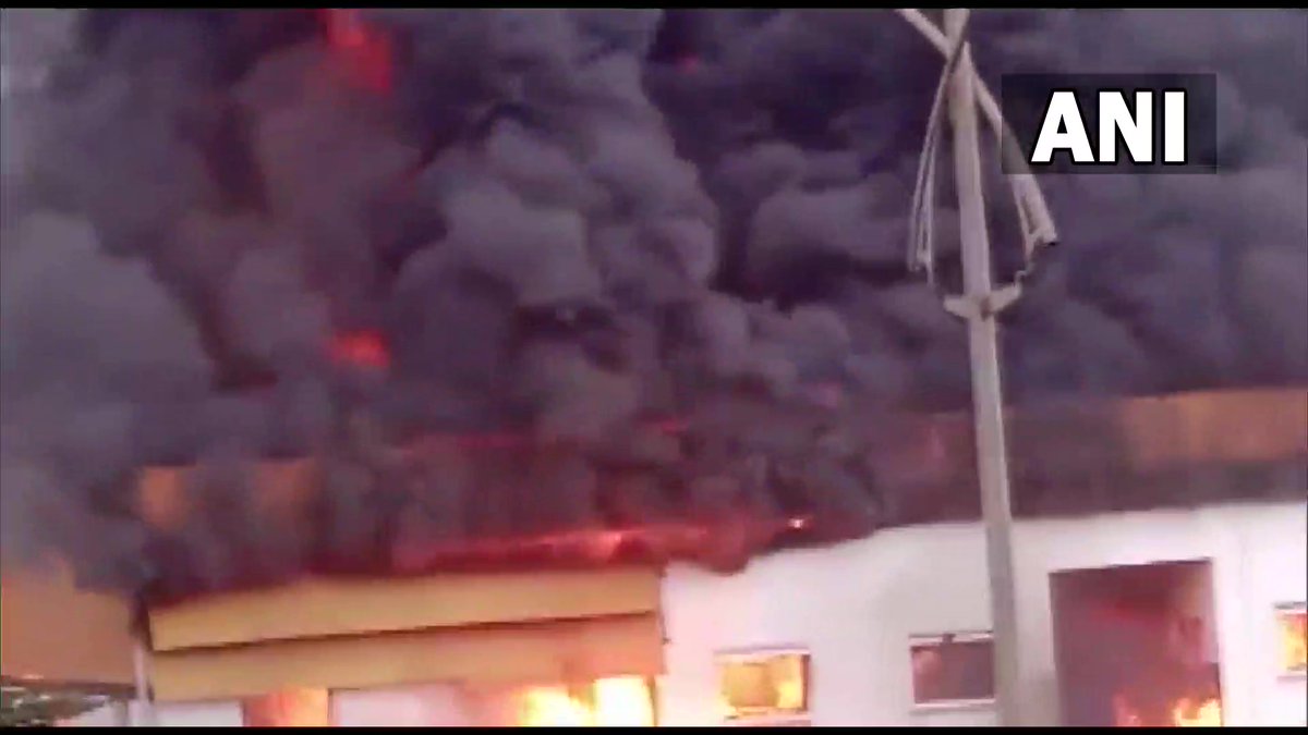 RT @ANI: Fire breaks out at a chemical factory in Kolhapur, Maharashtra. Four fire tenders at the spot. https://t.co/23JfCHMCpQ