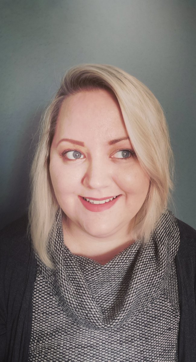 Berufsopti's tweet photo. Damit wir uns auf den Montag wieder genauso sehr freuen wie auf den Freitag. Mission accepted! #Montagslaecheln #berufsoptimierer #teamworkmakesthedreamwork #karriere #glücklich #workingfromhome #homeoffice https://t.co/KO7W3n8H9q