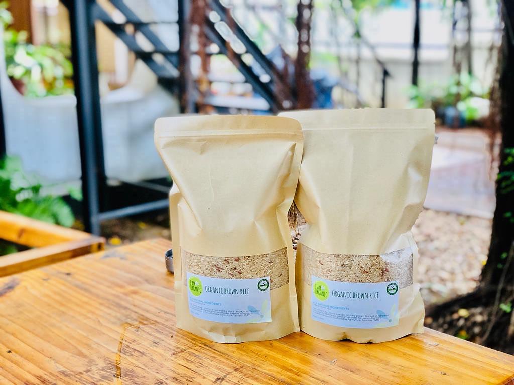 IAmOrganicTz's tweet photo. Organically grown brown rice is always available in our shop. Even those who generally prefer white #rice, do agree that this brown rice is very tasty! It’s great for your #health and it’s also #gluten-free.🌱

Our organic brown rice is certified by @TOAMorganic.🌱

#IAmOrganic https://t.co/79IDiXHFxI