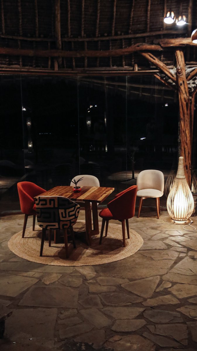 LionsBluffLodge's tweet image. Cosy evenings by the fire ✨ If you were here, what would be your choice of drink?

P.C. @wherenextfamily 
For bookings and rates please contact us ⬇️
Mobile: +254 754 351908
reservations@lionsblufflodge.com
lionsblufflodge.com
#Luhya #kabogo #KwamboxandKev