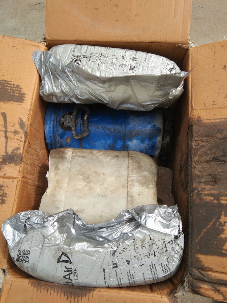 MamonLaskar11's tweet photo. I ordered Havells Instanio Prime 25 Litre Storage Water Heater with Flexi Pipe on @amazonIN &amp; received damaged item. Today I got a useless product again after the replacement. I'm completely dissatisfied &amp; disappointed. I have a video proof of this unboxing product.
@AmazonHelp https://t.co/g7A0QDeAk4