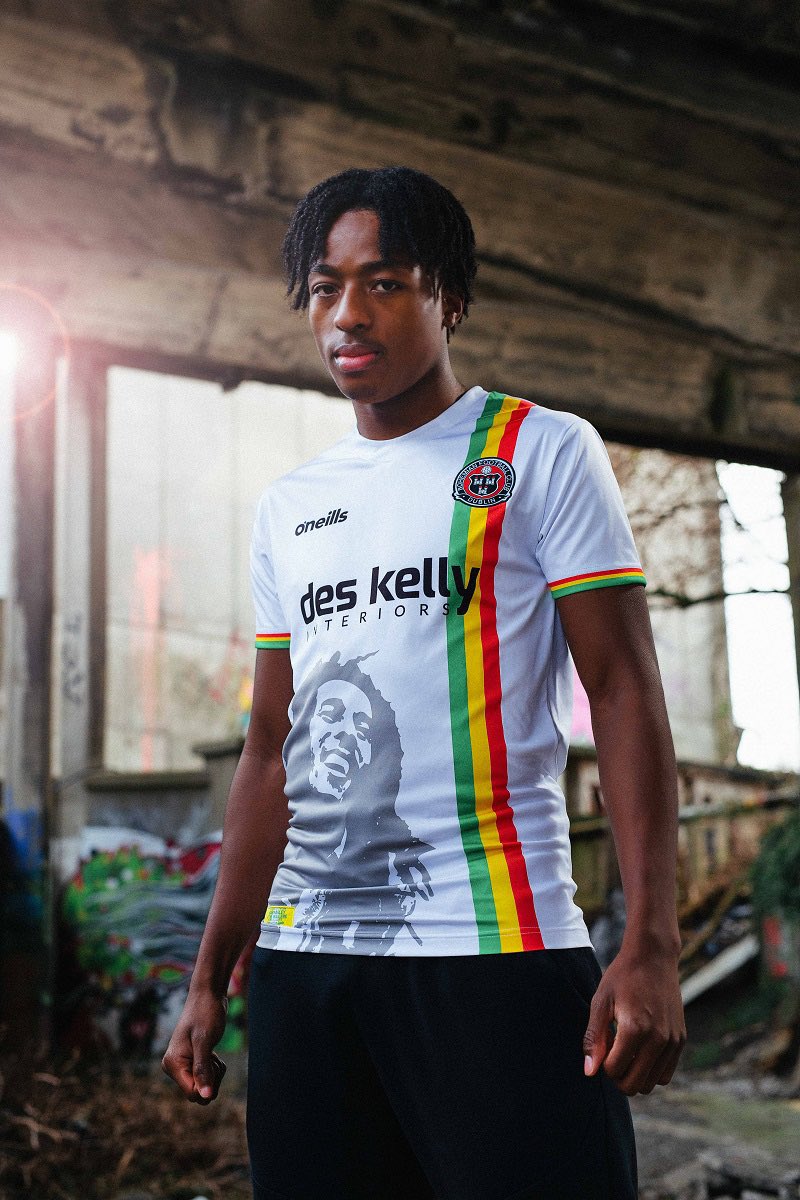 Bob Marley's family have linked up with Bohemians for the Irish side's latest away strip. 😍 Marley's last outdoor concert was in Ireland at Bohemians' Dalymount Park stadium. 🇮🇪 x 🇯🇲