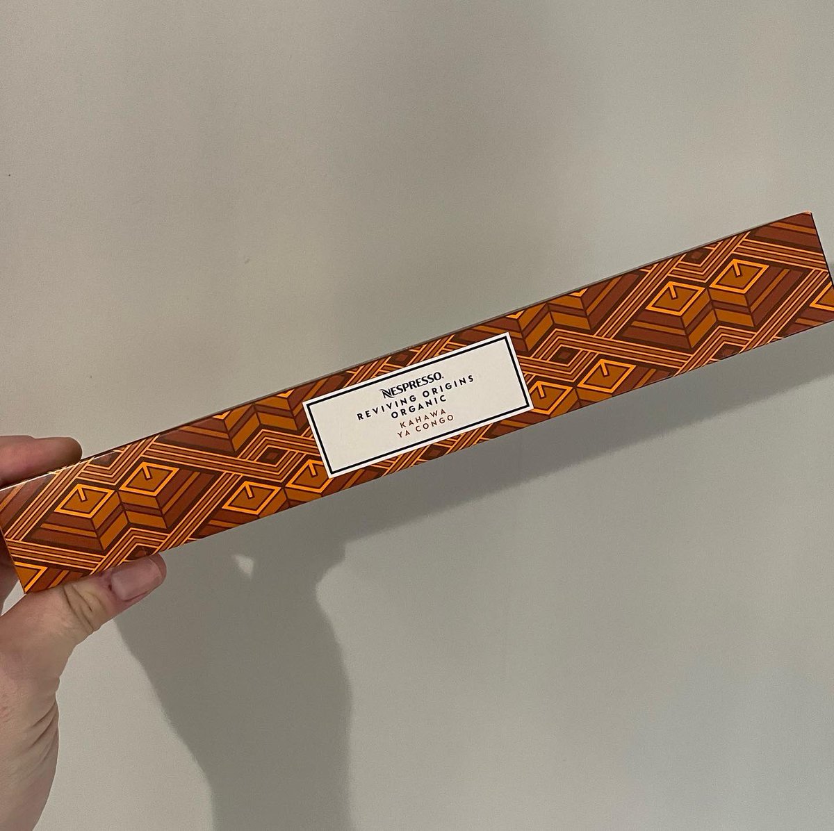 All_Things_New_'s tweet image. Monday morning calls for coffee! ☕️ Nespresso Kahawa Ya Congo 👀 At Nespresso Stores @NespressoUK #nespresso #coffee #coffeecapsules #kahawa #congo #wellthisisnew