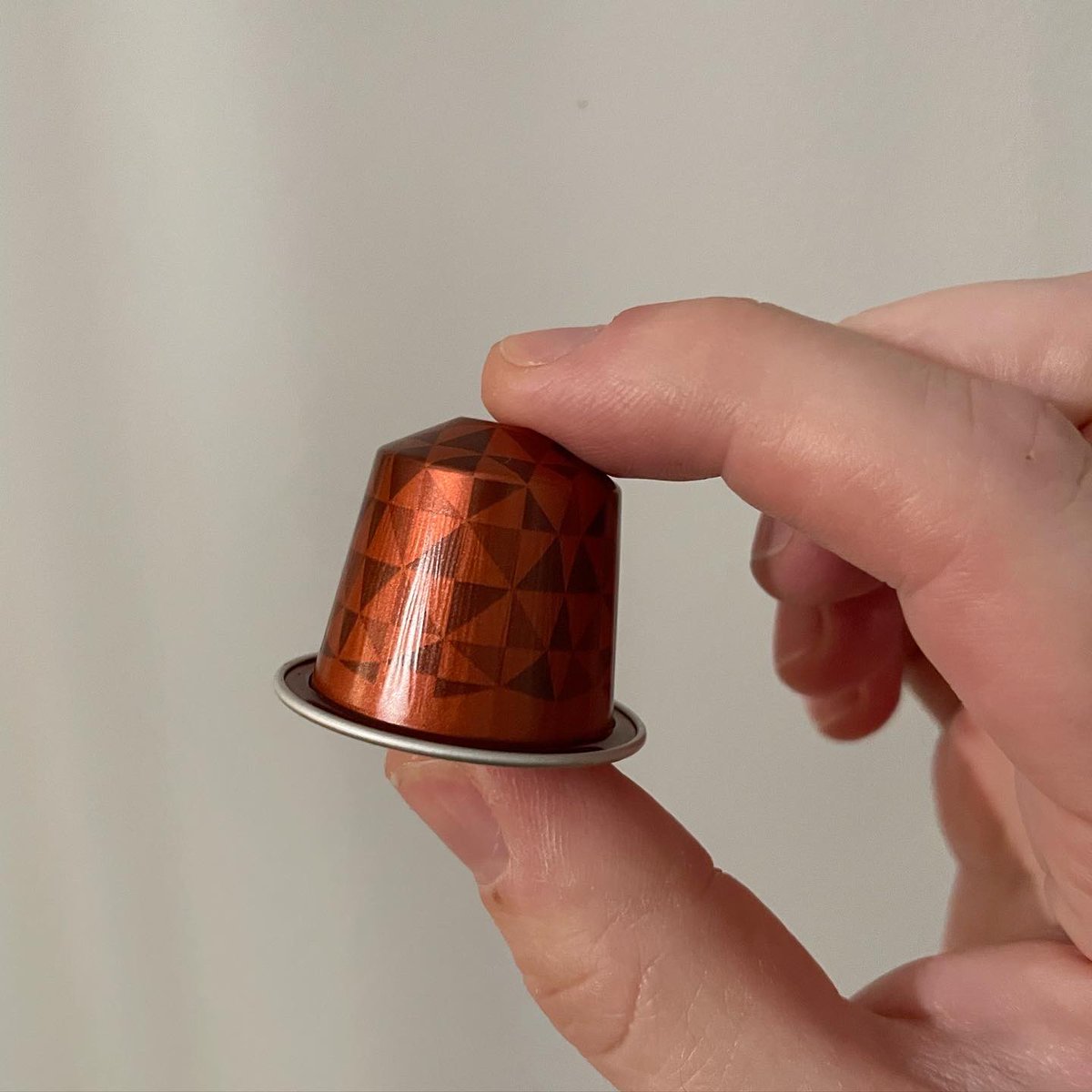 All_Things_New_'s tweet image. Monday morning calls for coffee! ☕️ Nespresso Kahawa Ya Congo 👀 At Nespresso Stores @NespressoUK #nespresso #coffee #coffeecapsules #kahawa #congo #wellthisisnew